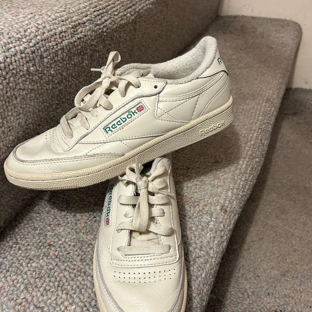 Reebok Off-White with green accents Leather Sneakers